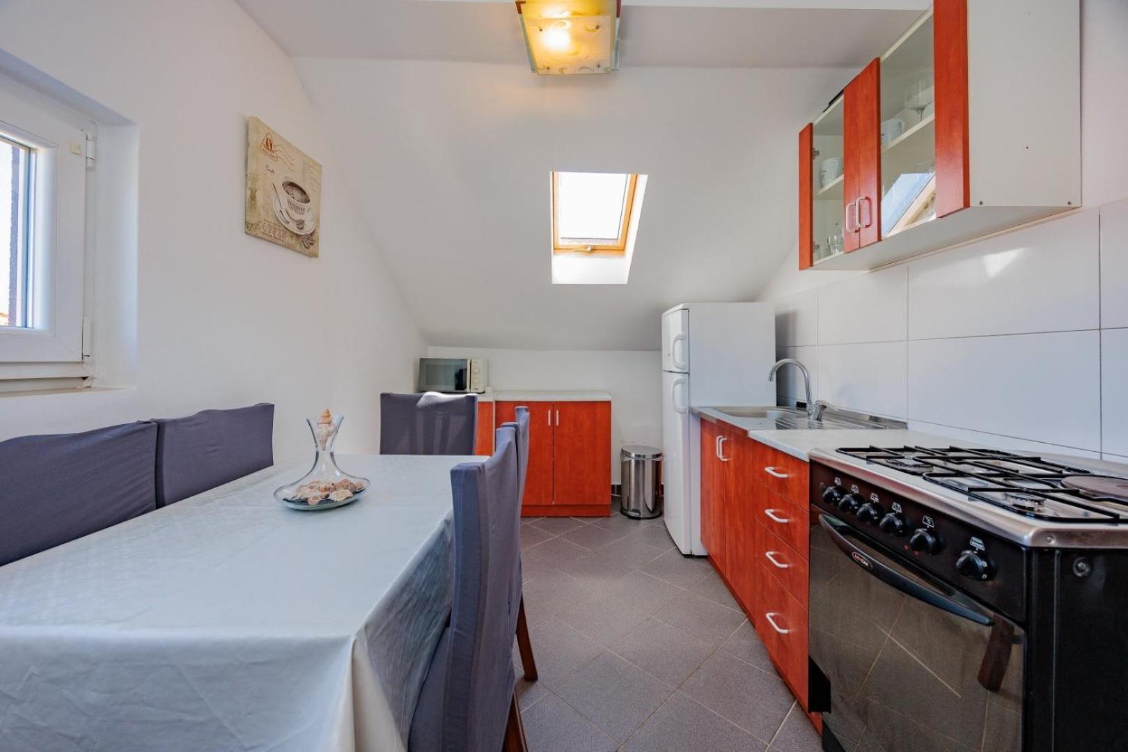 Crowonder Lucky Holiday House With Pool And Patio 30 Meters From The Beach Zadar Eksteriør bilde