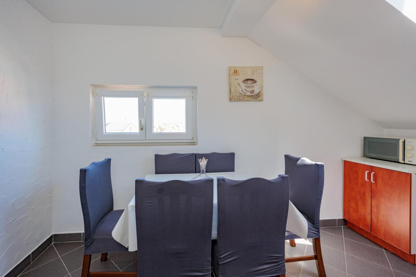 Crowonder Lucky Holiday House With Pool And Patio 30 Meters From The Beach Zadar Eksteriør bilde