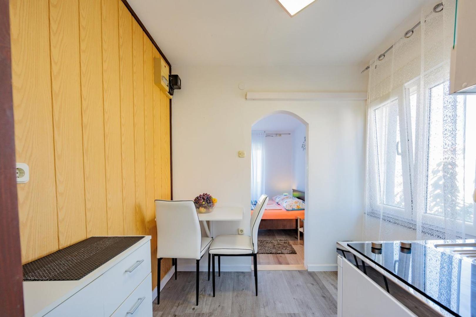 Crowonder Lucky Holiday House With Pool And Patio 30 Meters From The Beach Zadar Eksteriør bilde