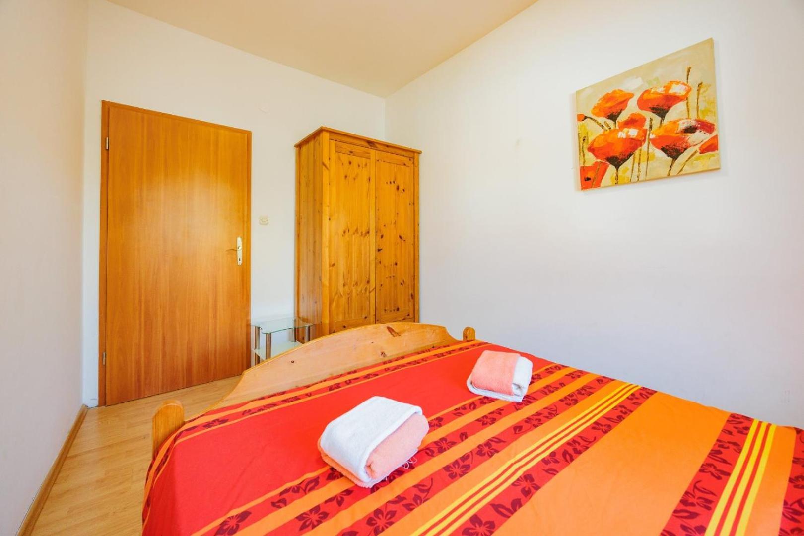 Crowonder Lucky Holiday House With Pool And Patio 30 Meters From The Beach Zadar Eksteriør bilde