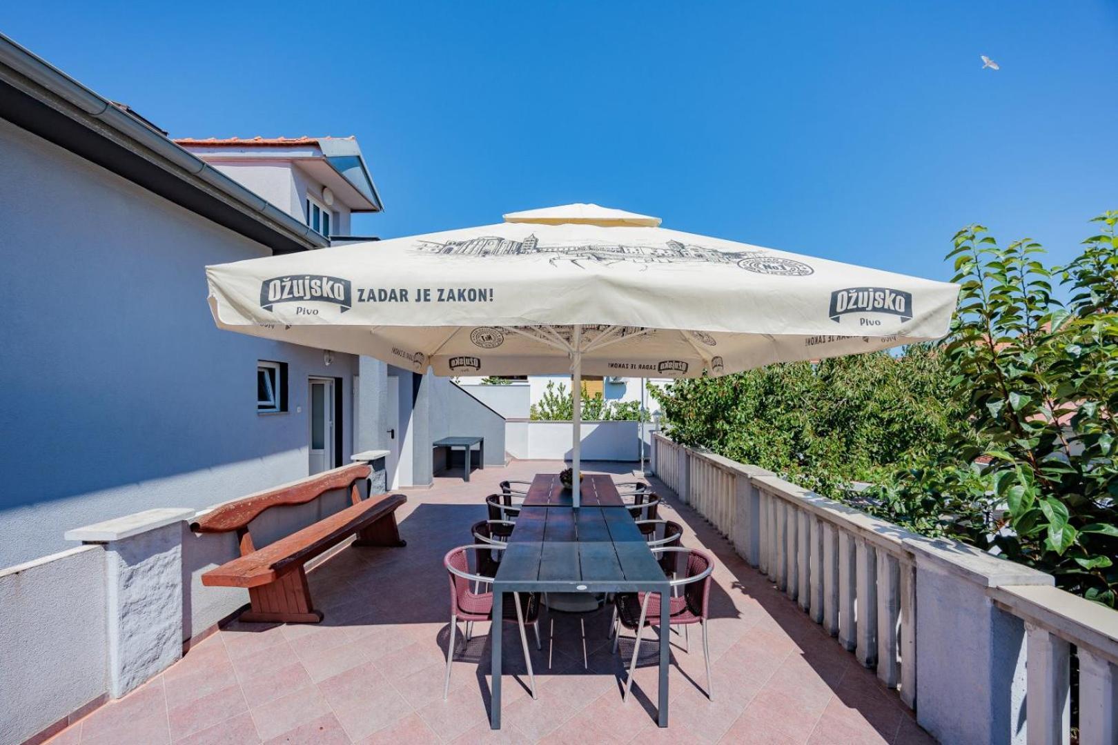 Crowonder Lucky Holiday House With Pool And Patio 30 Meters From The Beach Zadar Eksteriør bilde